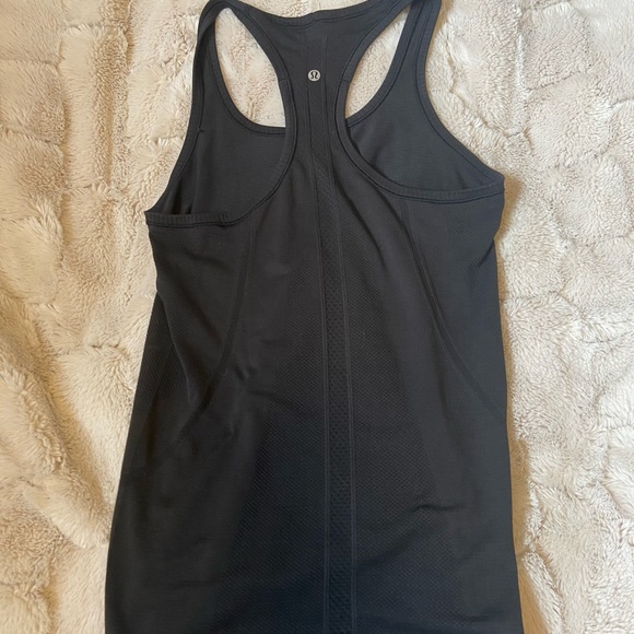 Lululemon Swiftly Tech Racerback Tank - Picture 2 of 3